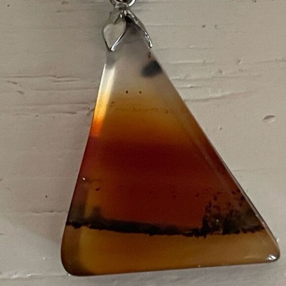 Vintage 1.5” sterling silver triangular shaped agate screw back drop earrings - Picture 4 of 9